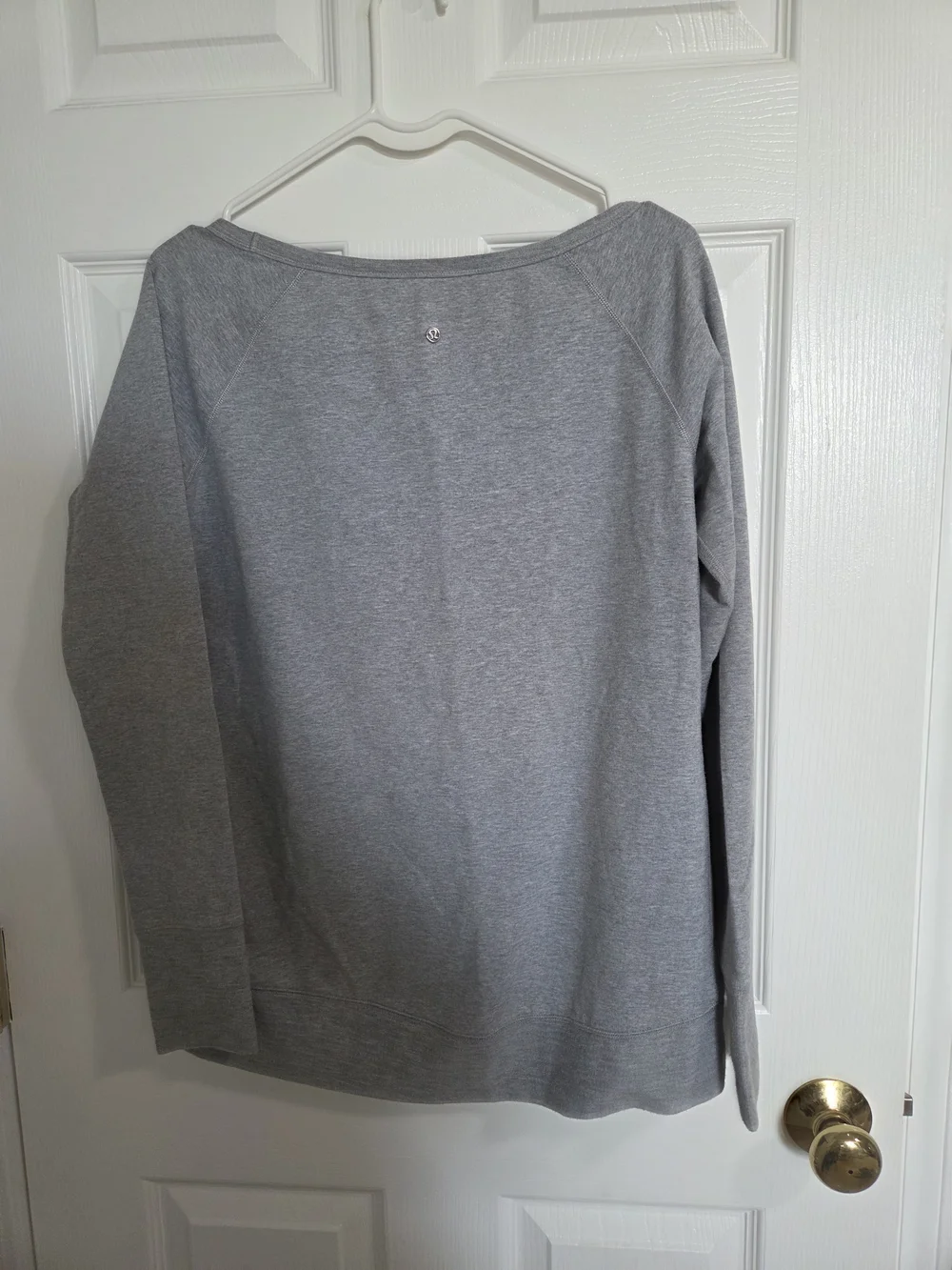 lululemon athletica Heather Gray Meditate 2012 Long Sleeve Sweatshirt